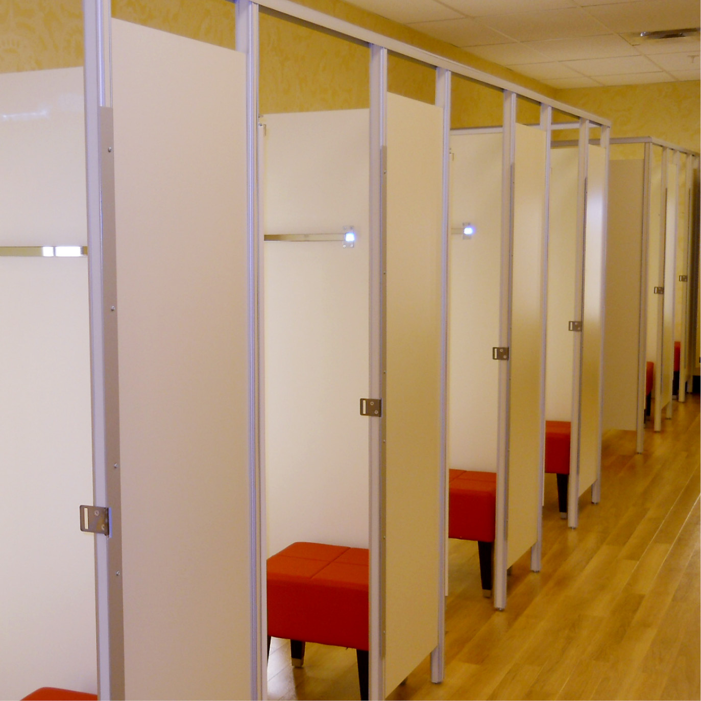 Fitting Rooms Retail Wall Panels Retail Fixtures And Slatwall Systems
