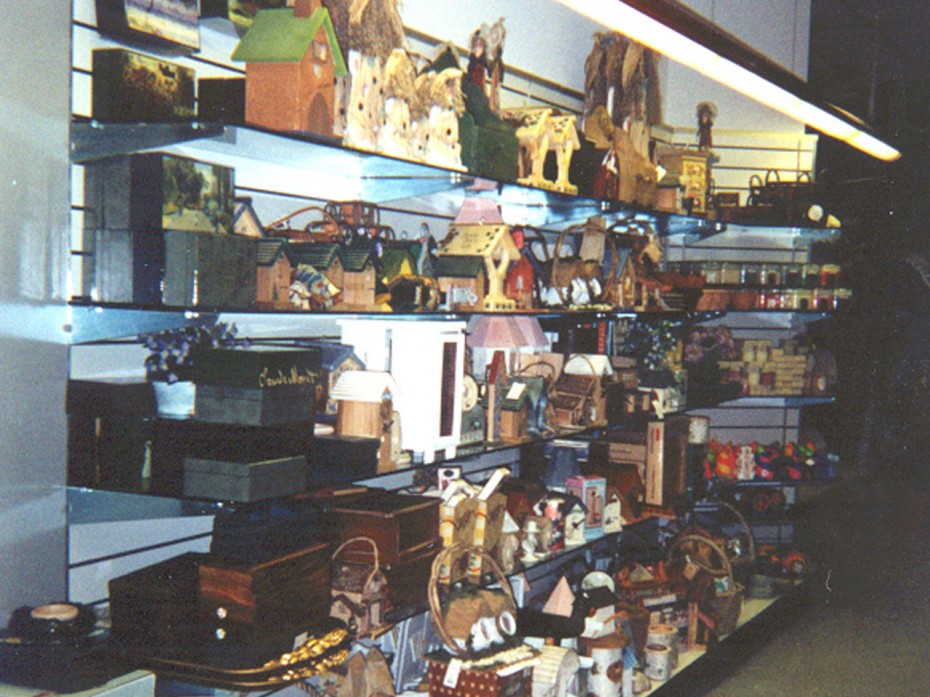 WALL SYSTEMS Retail Wall Panels, Retail Fixtures & Slatwall Systems